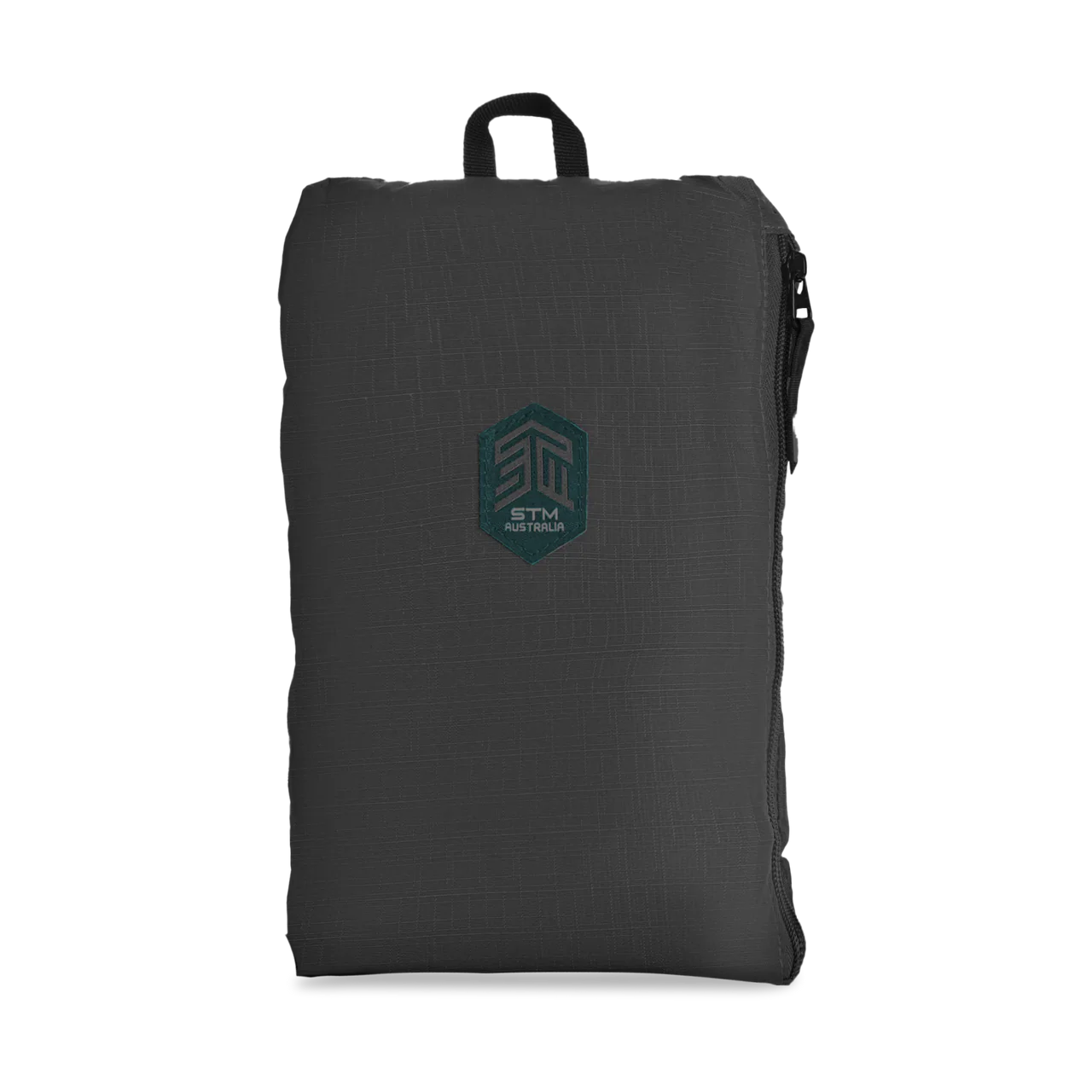 15L_Bagpack_Black_Bagged_Front_View